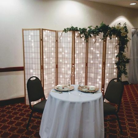Quality Inn&Suites Bellville - Mansfield Extérieur photo