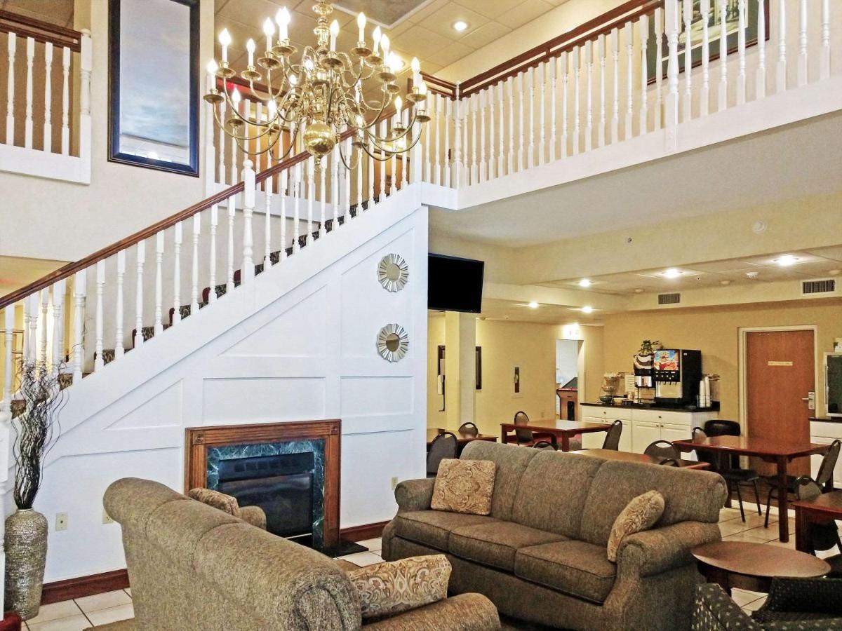 Quality Inn&Suites Bellville - Mansfield Extérieur photo