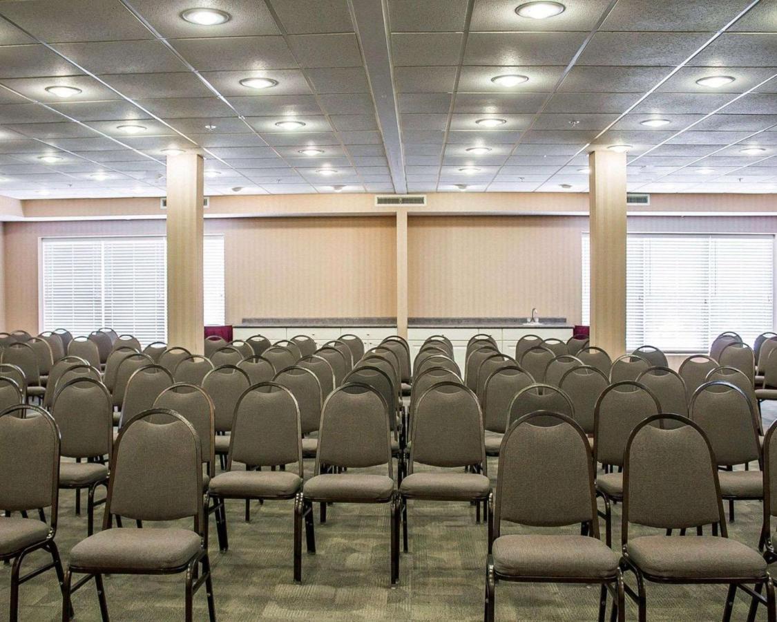 Quality Inn&Suites Bellville - Mansfield Extérieur photo