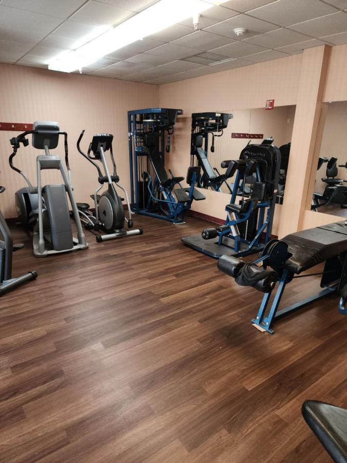 Quality Inn&Suites Bellville - Mansfield Extérieur photo