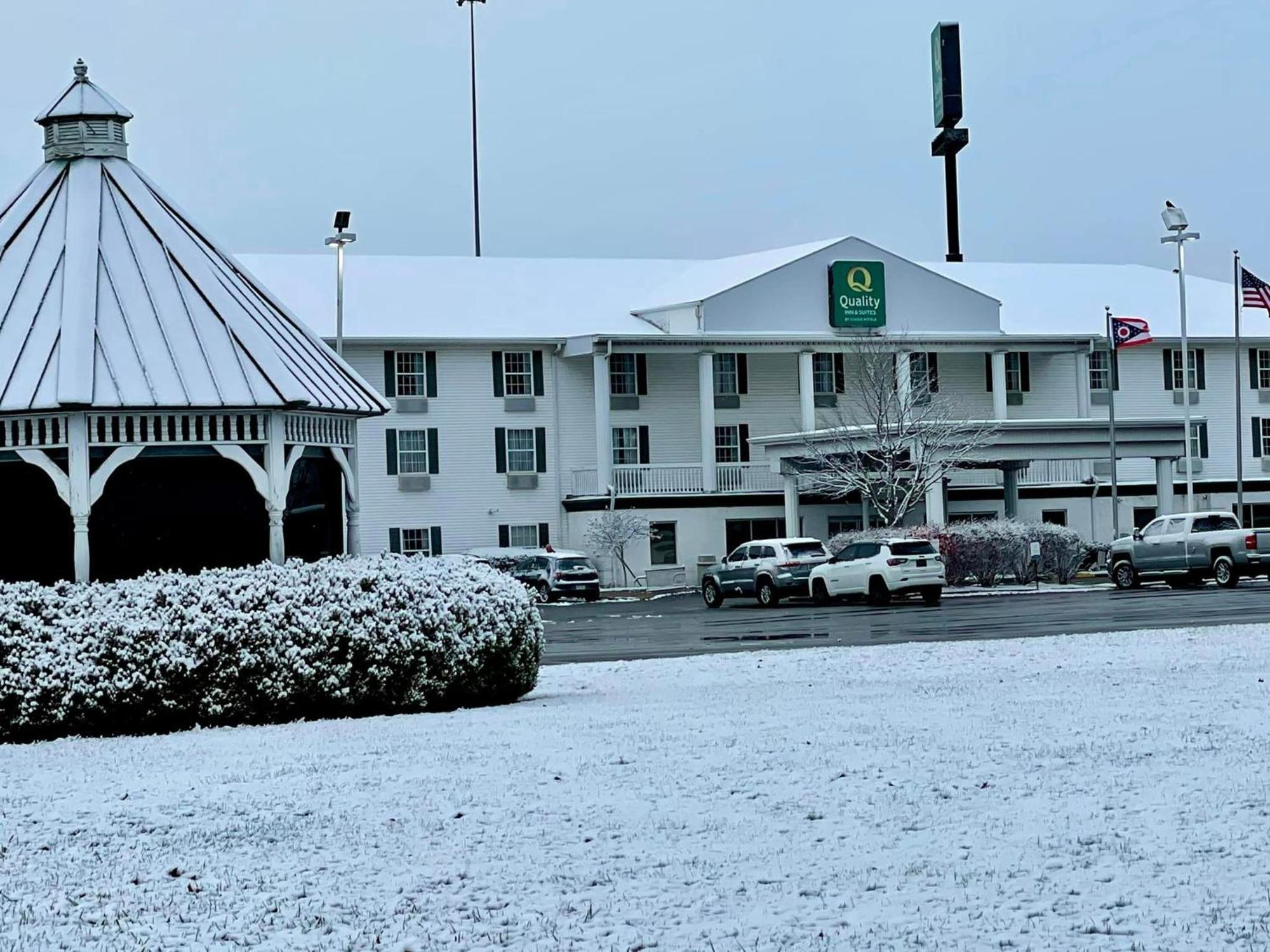 Quality Inn&Suites Bellville - Mansfield Extérieur photo